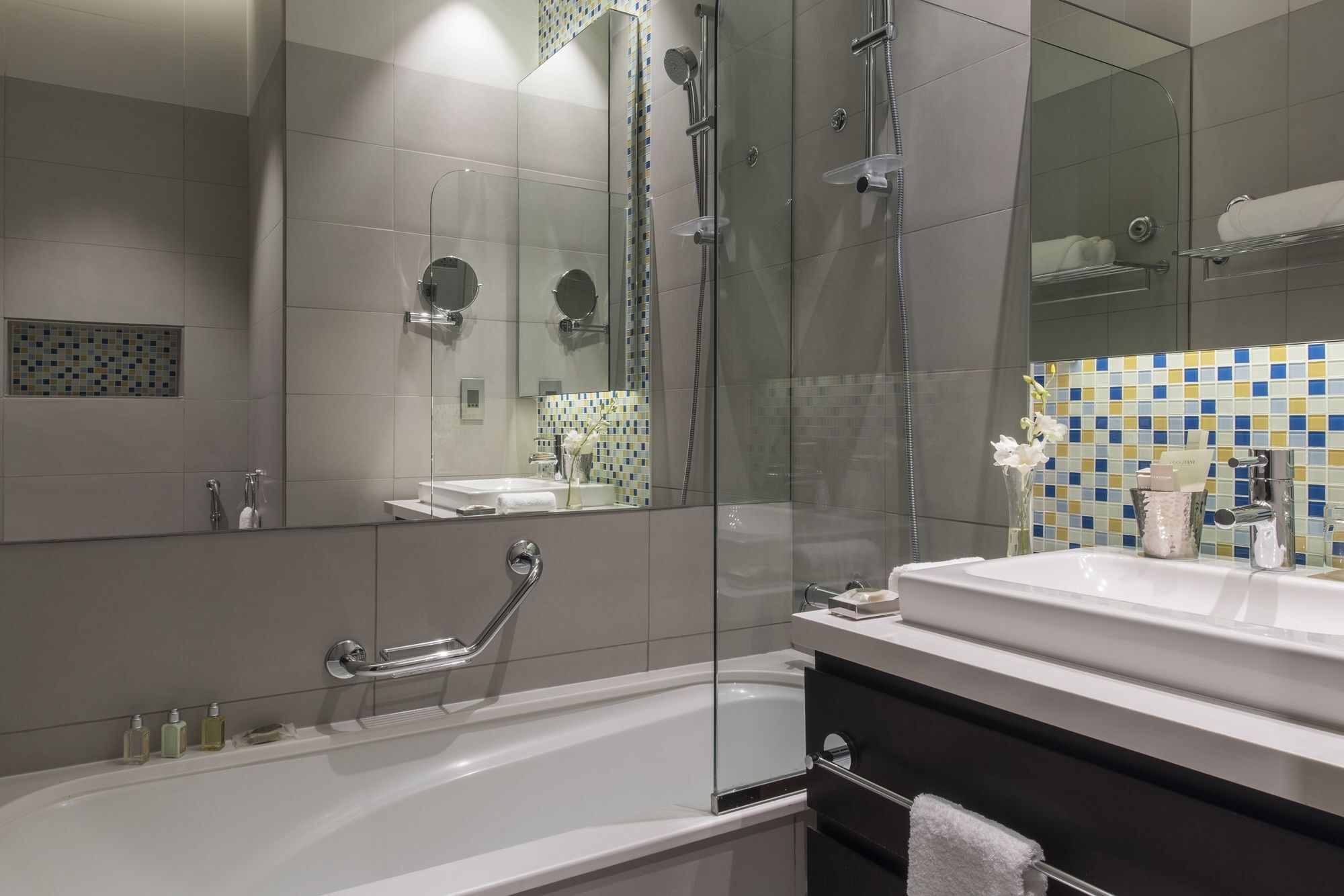 Fraser Suites Riyadh Eksteriør billede